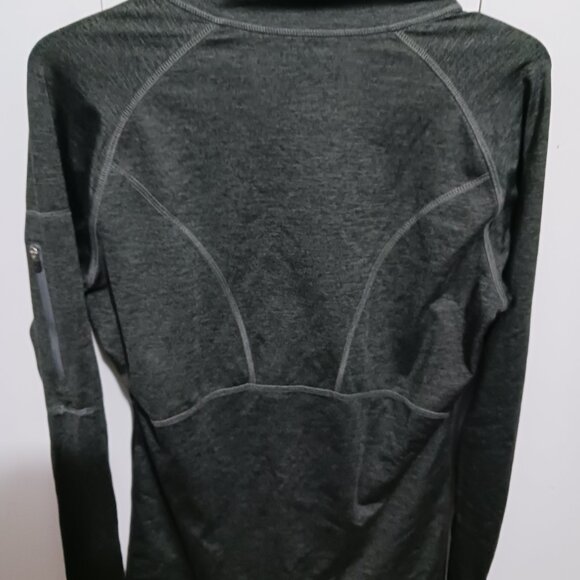 Kirkland Signature Gray 3/4 Zip Active Sweater with Thumbholes Women's Size S/P - Picture 2 of 4